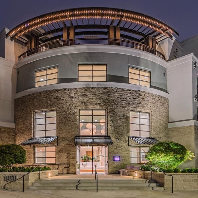 The lark san mateo exterior view 4