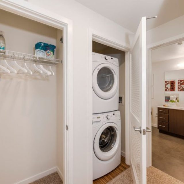 Juniper - 2 Bedroom - 877 sq ft