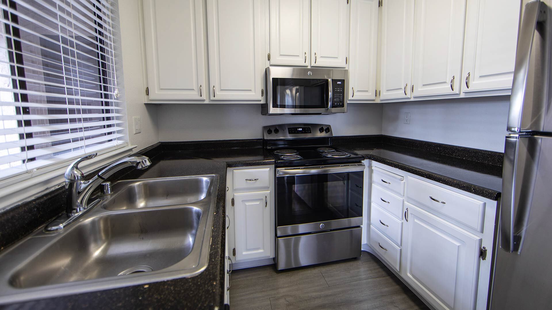 Laurel grove 2 BR the grove kitchen view 1