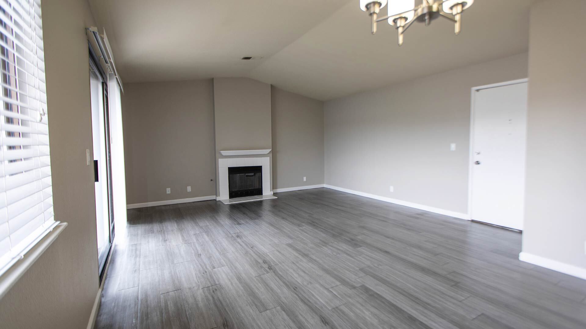 Laurel grove 2 BR the grove livingroom view 1