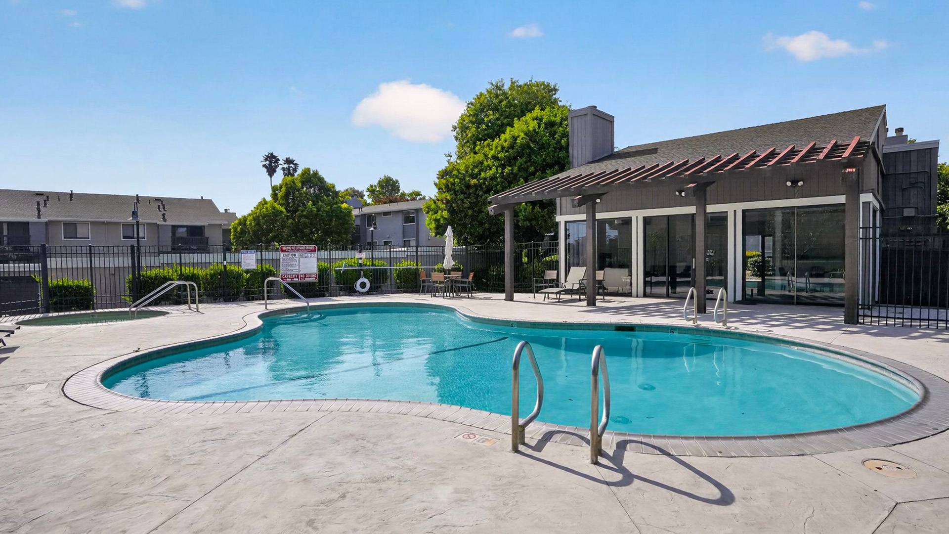 Laurel grove salinas pool view1