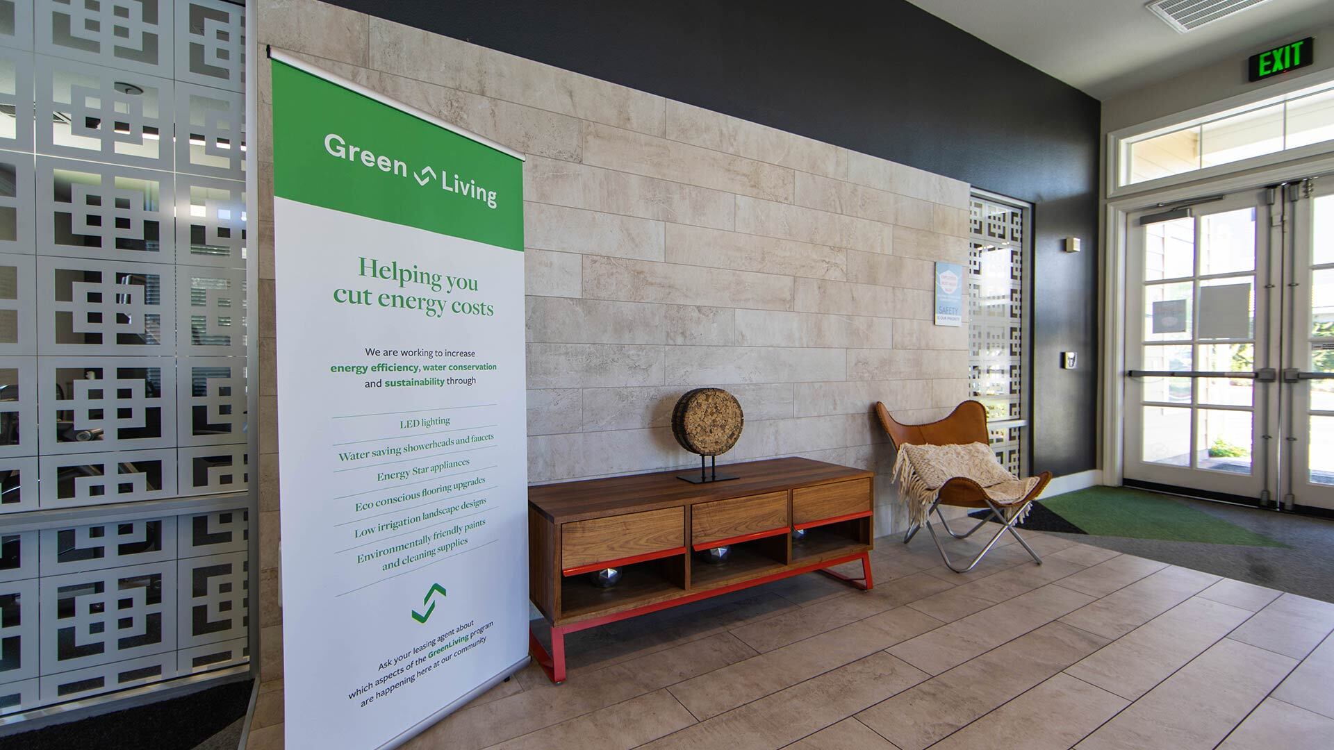 Liberty foyer green living