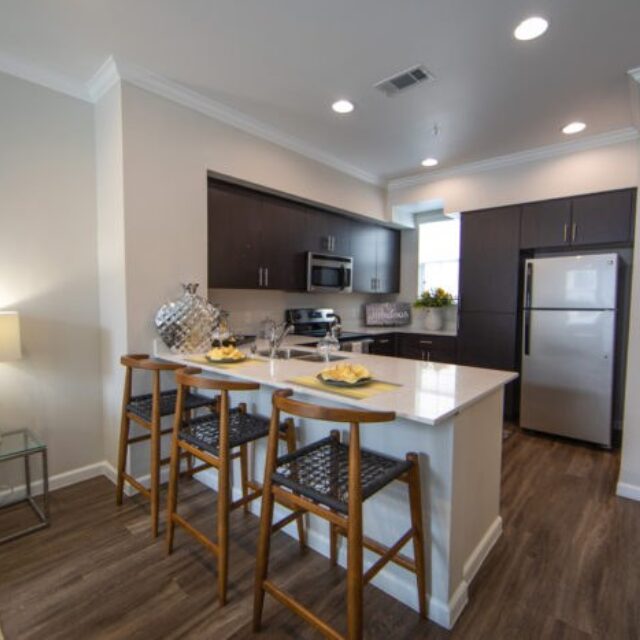 1A - 1 Bedroom - 885 sq ft