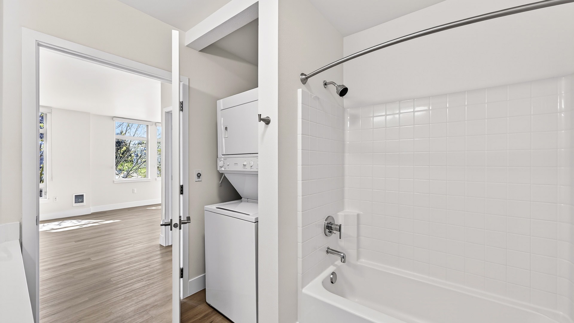 Link bellevue 1x1b bathroom washer dryer