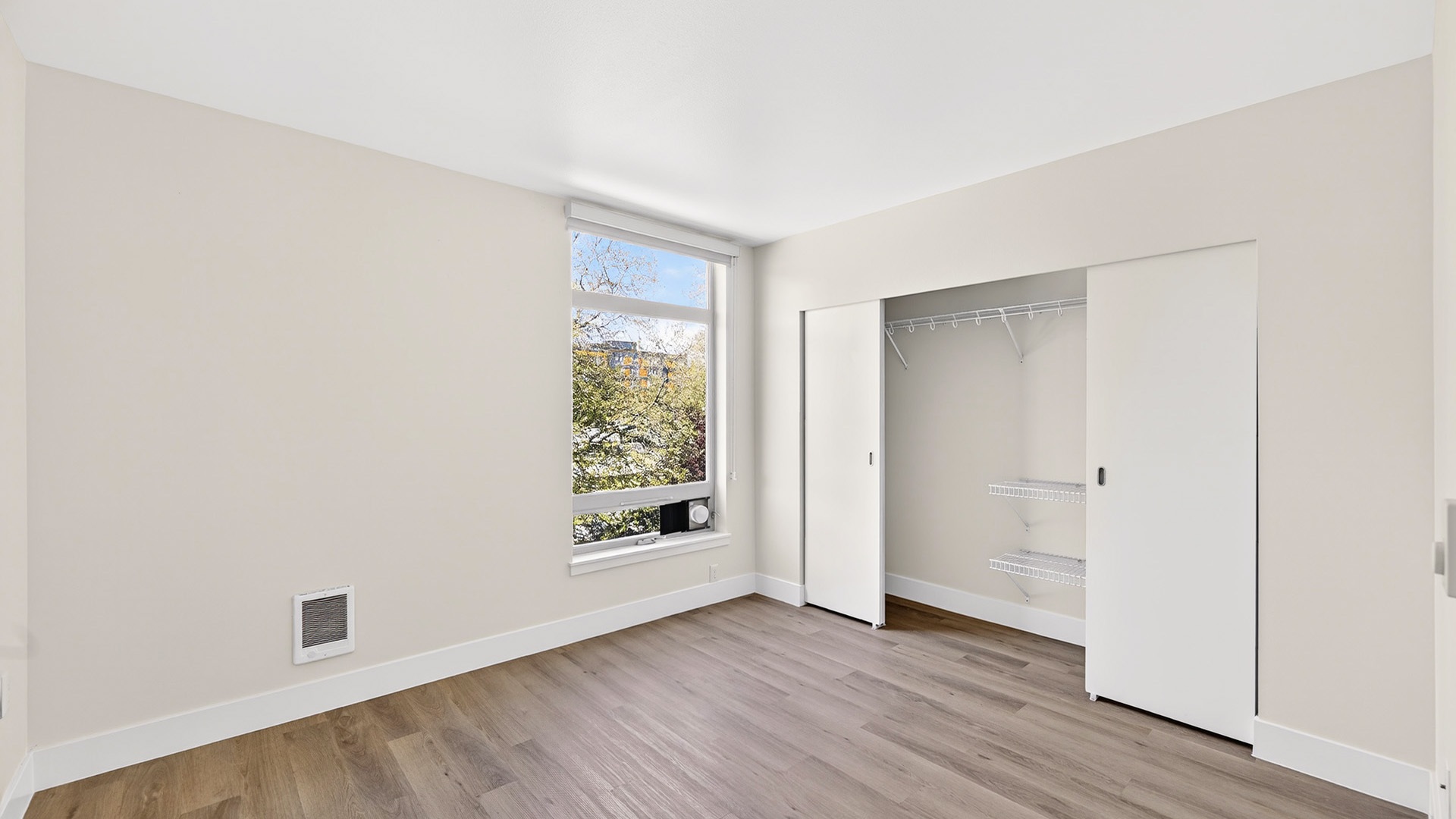 Link bellevue 1x1b bedroom view1