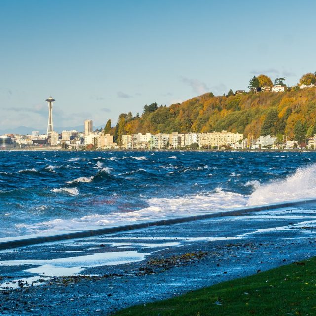 Alki beach i Stock 2182230186