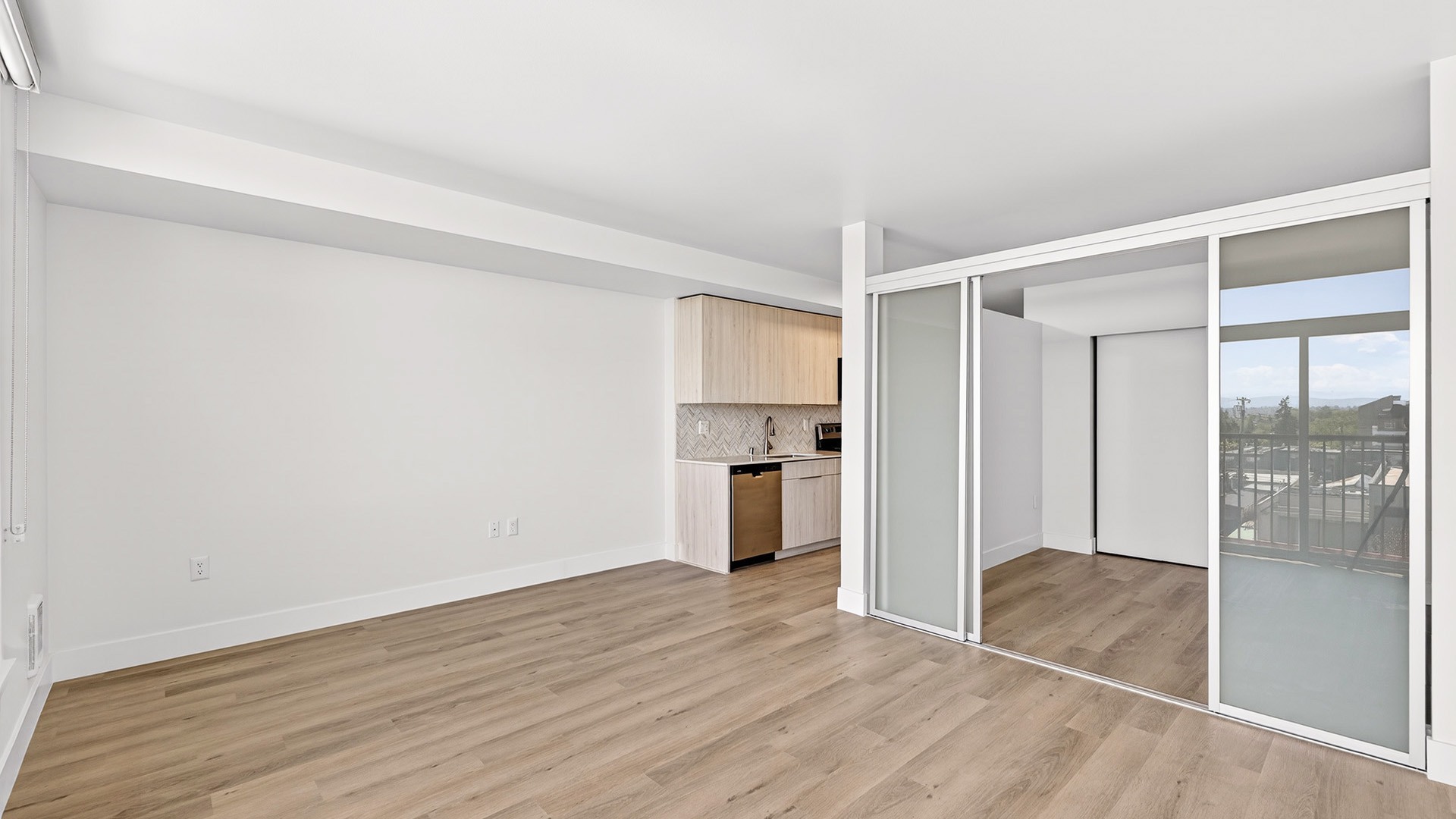 Link west seattle open a living room bedroom2