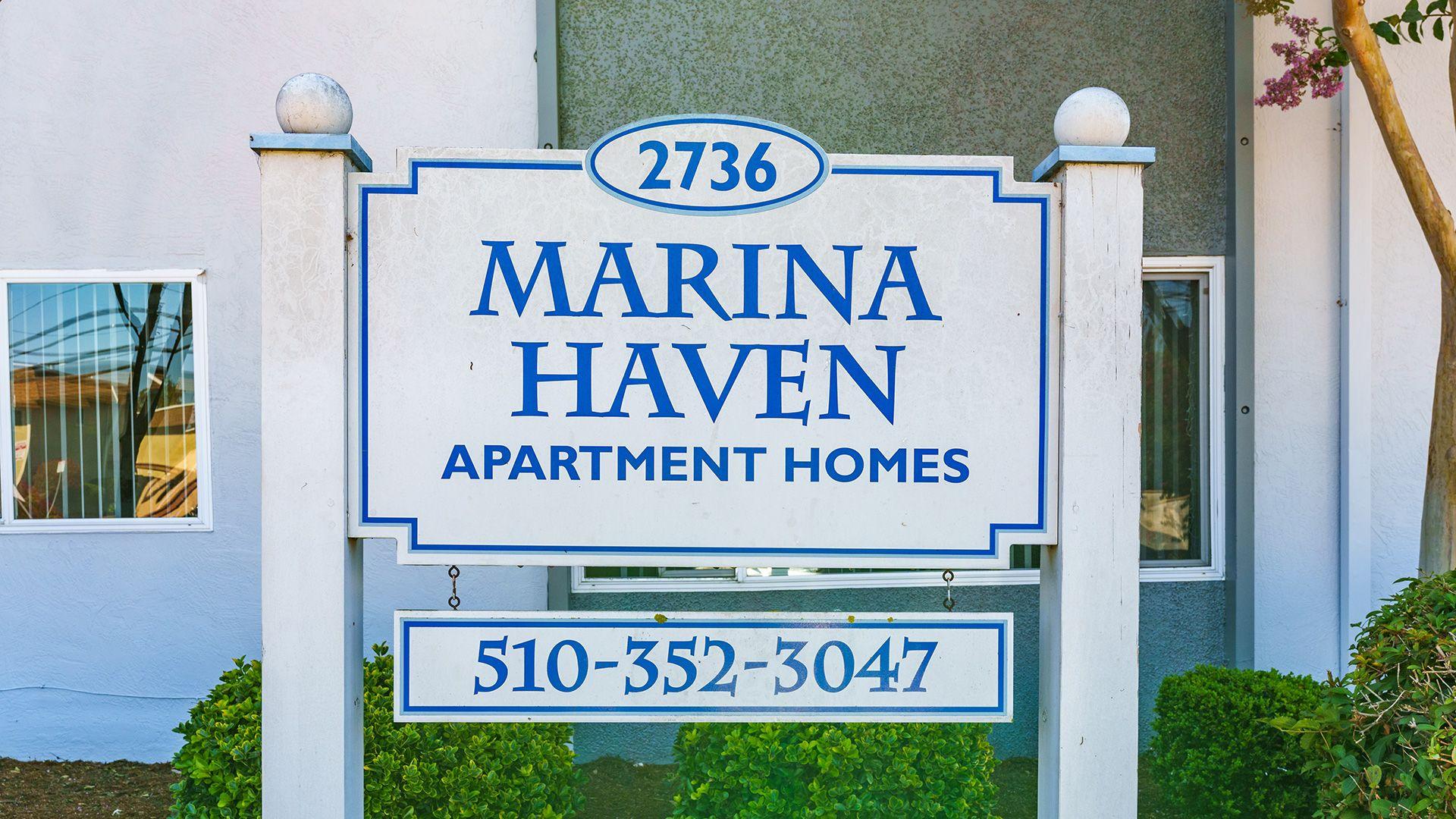 Marina haven monument sign 2736