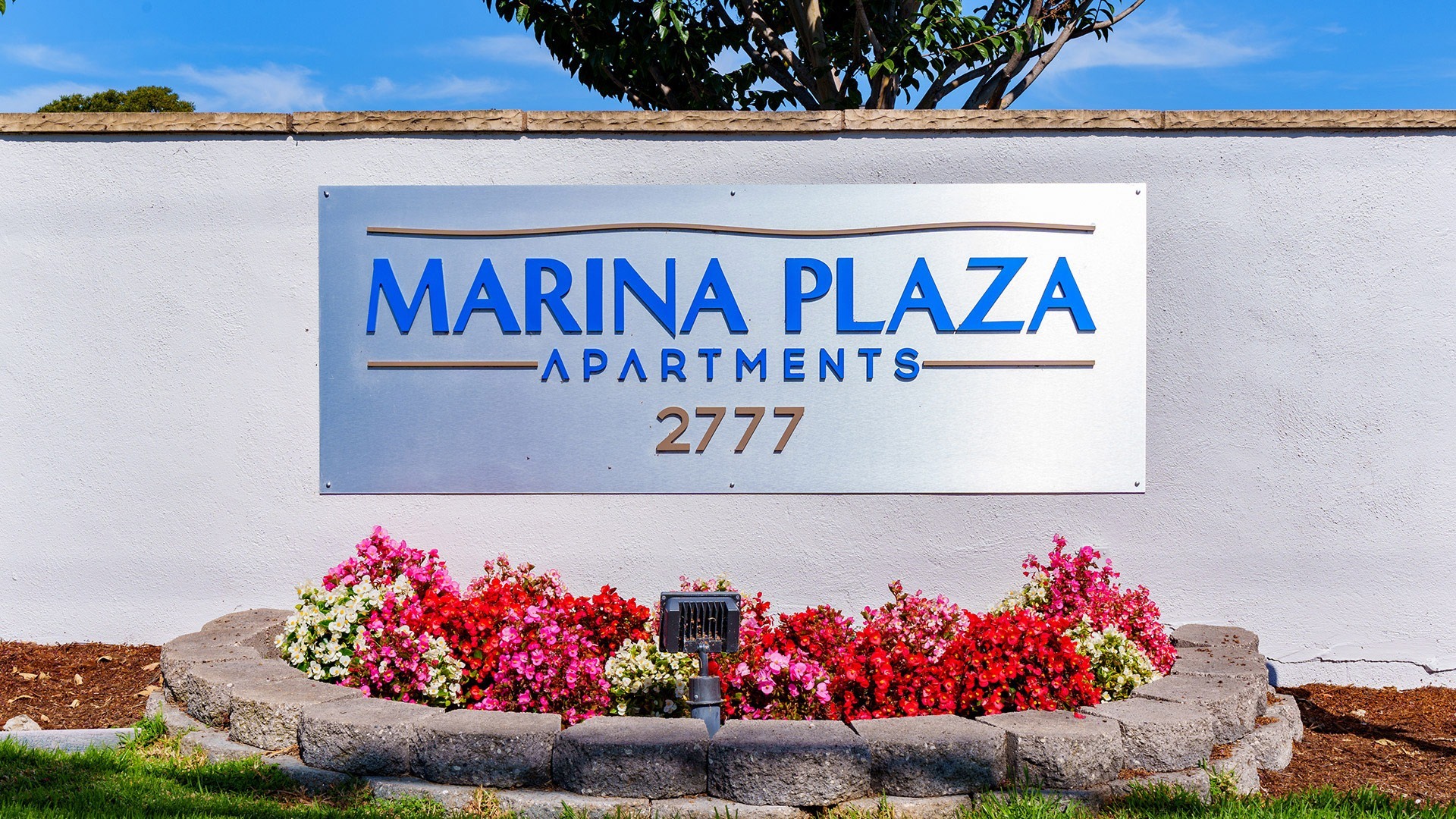 Marina plaza monument sign