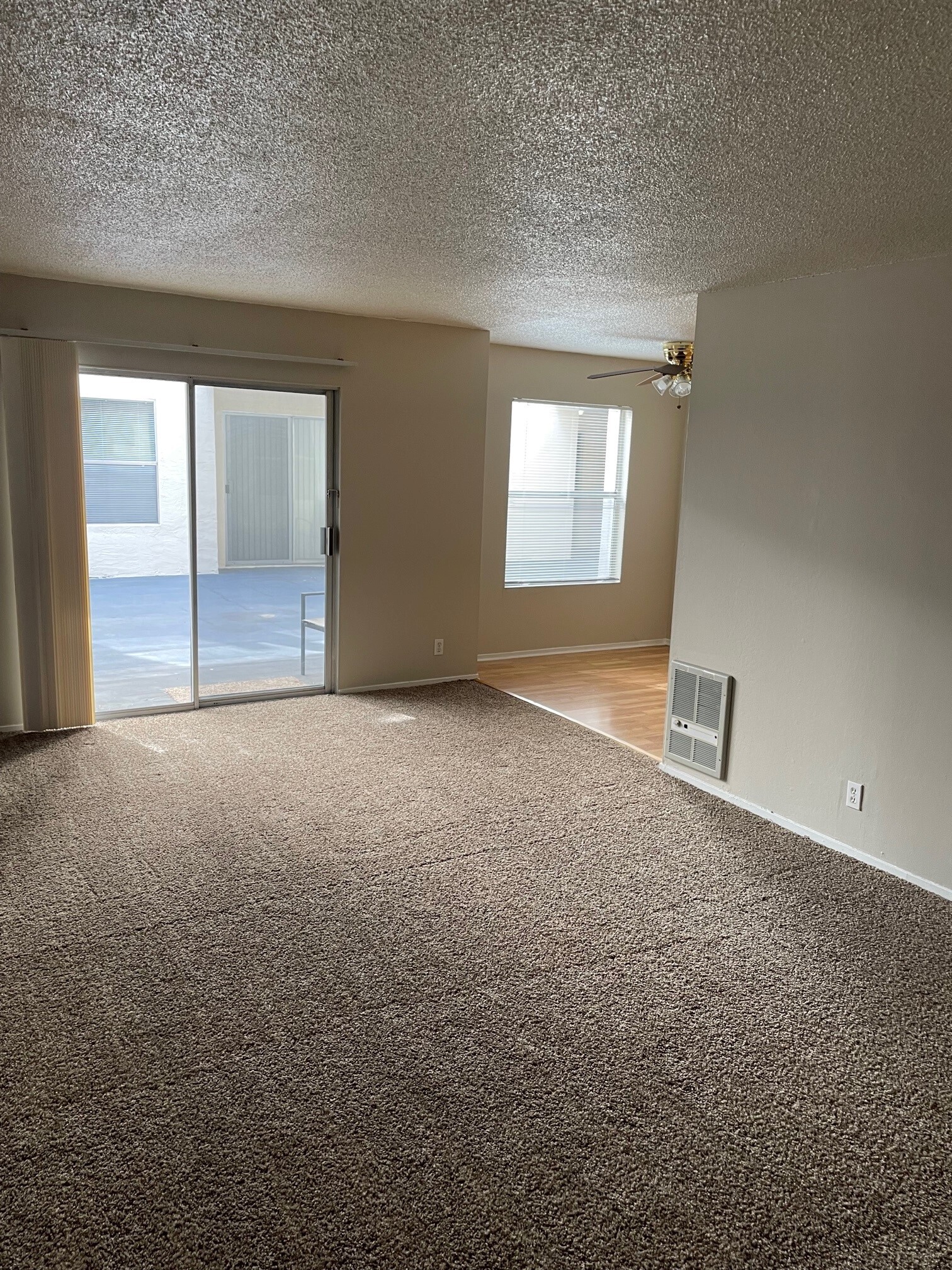 0324 B2 1br Living dining 108