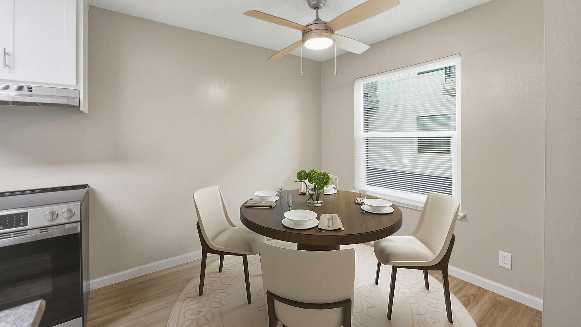 Mariposa oakland unit 109 dining view2