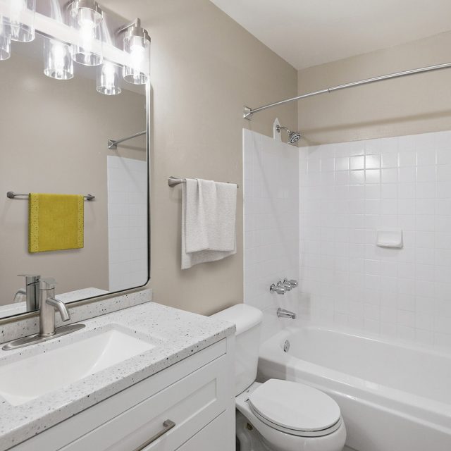 Mariposa Unit402 Bathroom1 Furnished