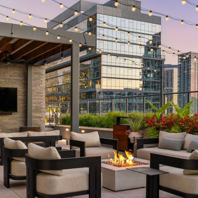 Marlowe north river rooftop firepit sunset view2