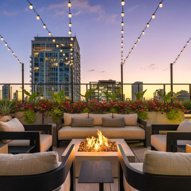 Marlowe north river rooftop firepit sunset