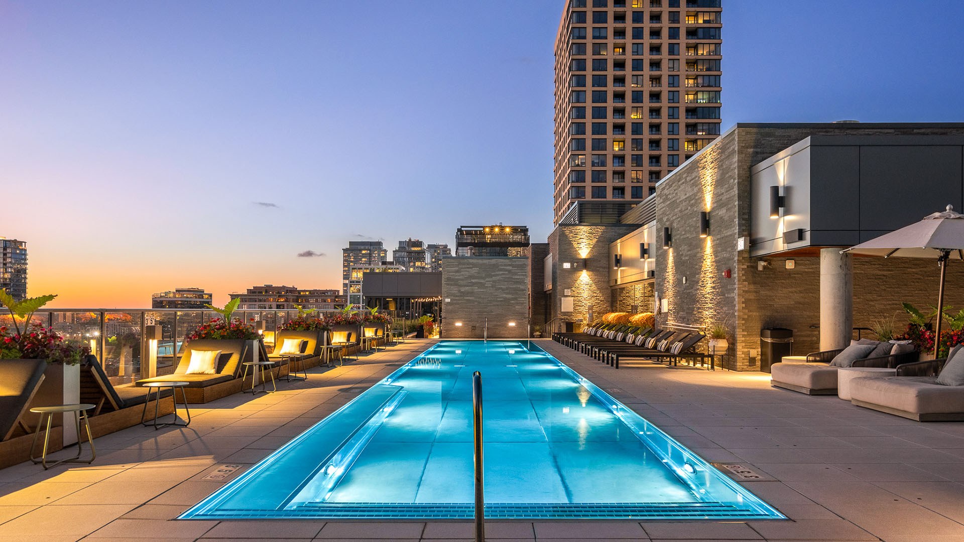 Marlowe north river pool sunset view2