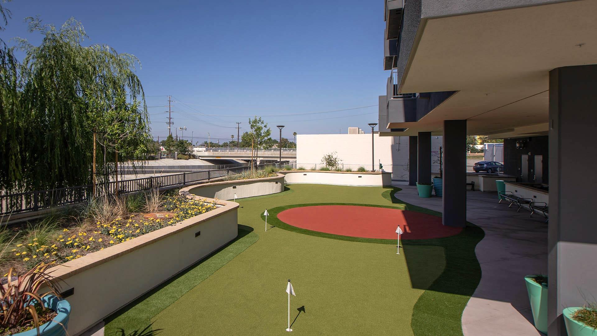 Mira apartments golf zone 2