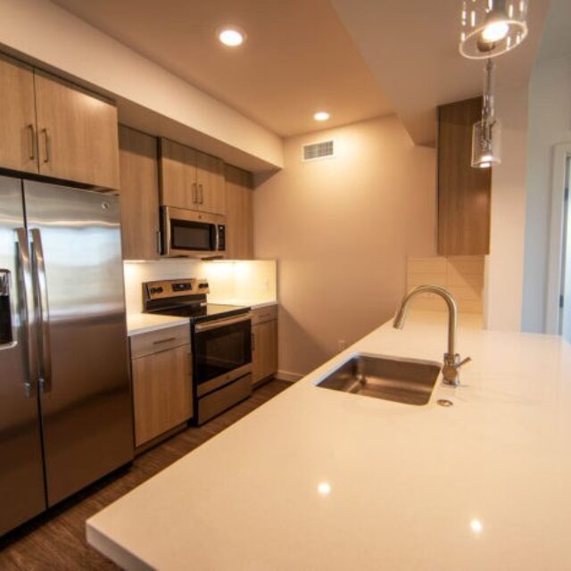 A End Unit - 2 Bedroom - 958 sq ft