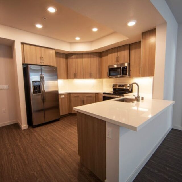 F Alt Unit - 2 Bedroom - 907 sq ft