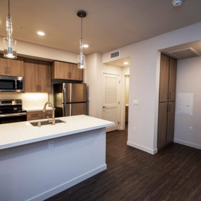 H Unit - 1 Bedroom - 1006 sq ft