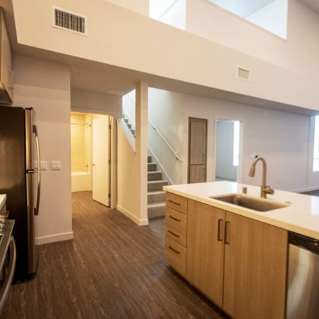 H Loft Unit - 1 Bedroom - 1179 sq ft