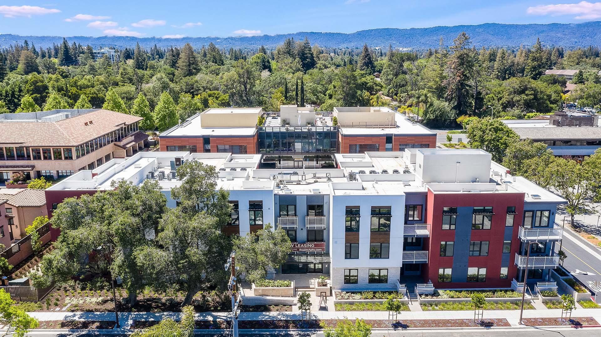 Realm aerial view3