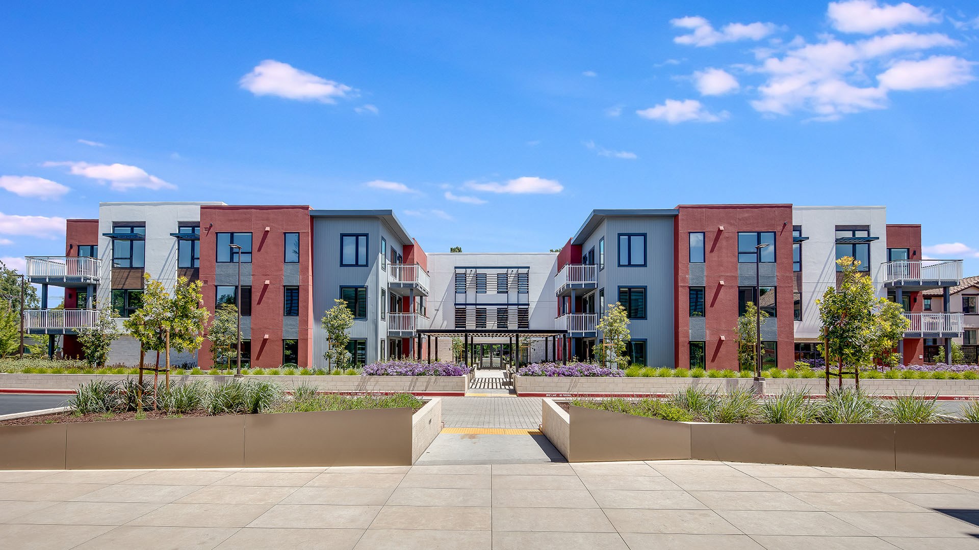 Realm exterior view9