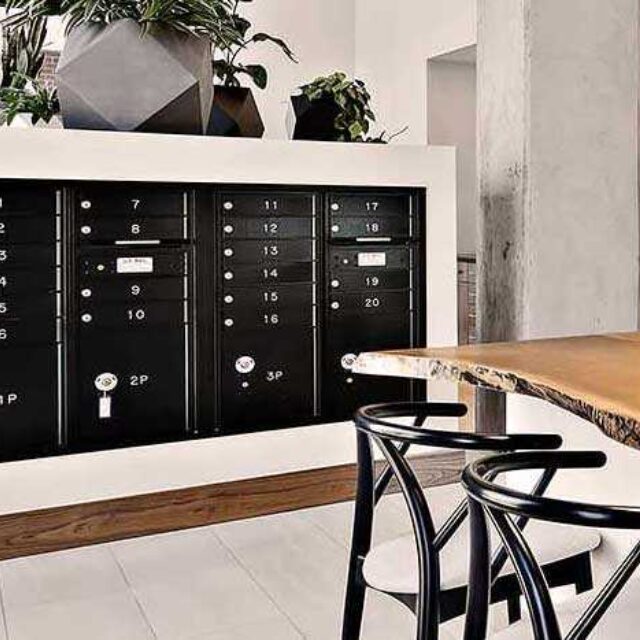 Leasing Office & Mailroom