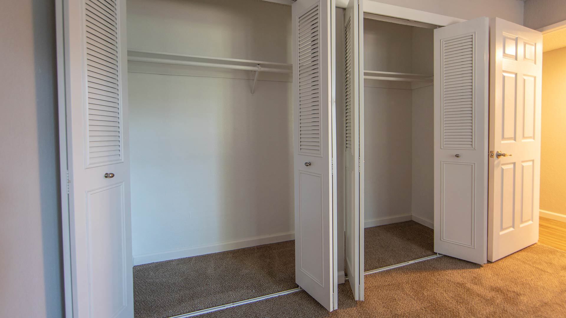 Sierra vista alpine bedroom closets view 1