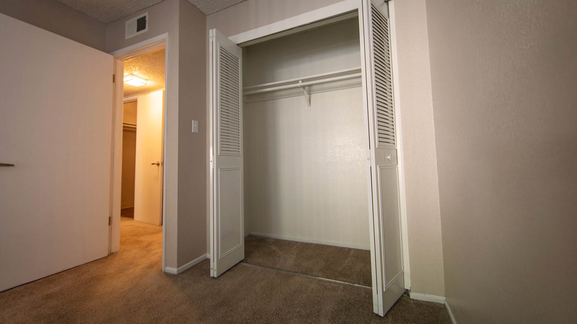 Sierra vista mt rose bedroom closet view 1