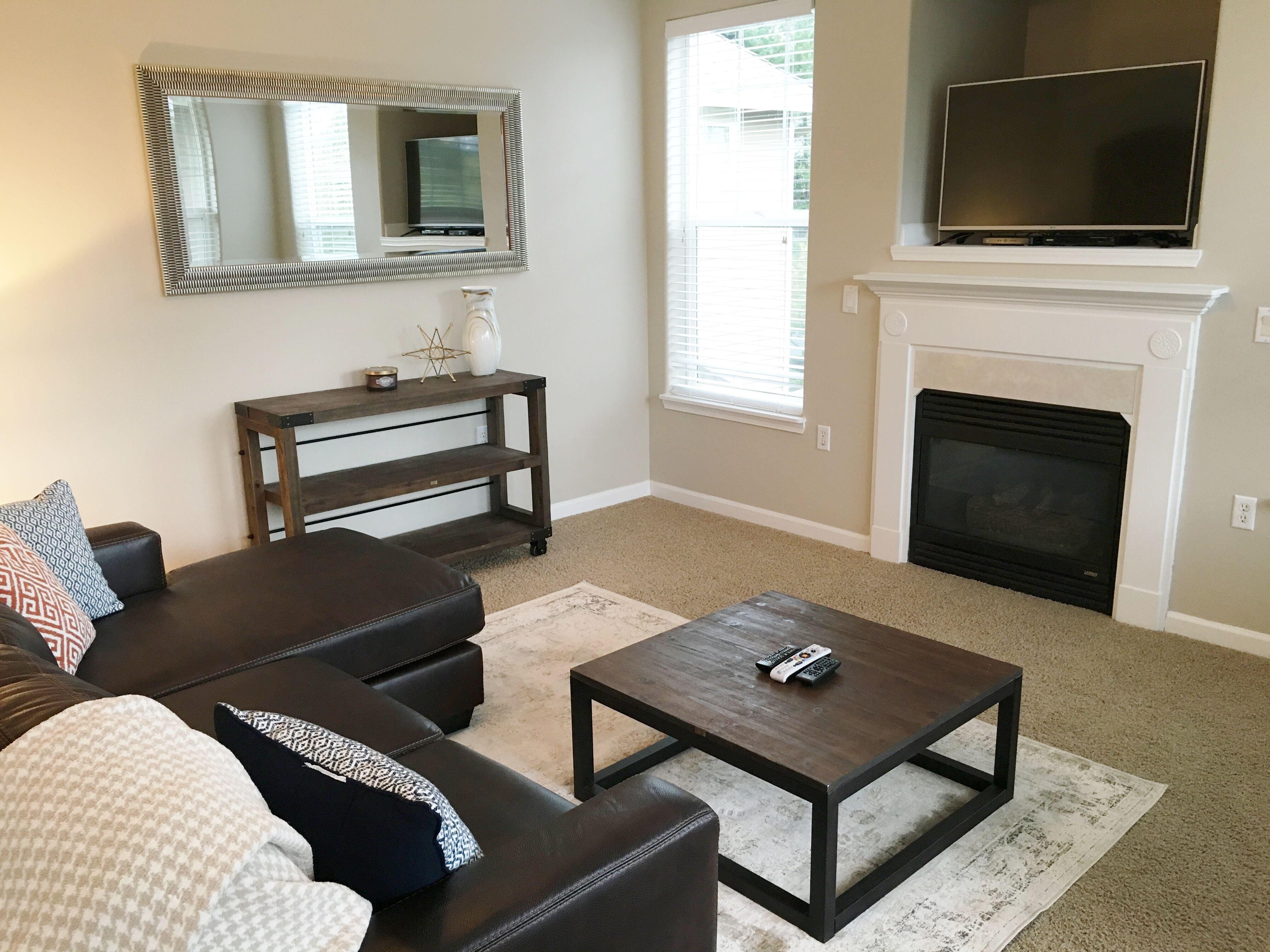 summerlinn-furnished-living-fireplace