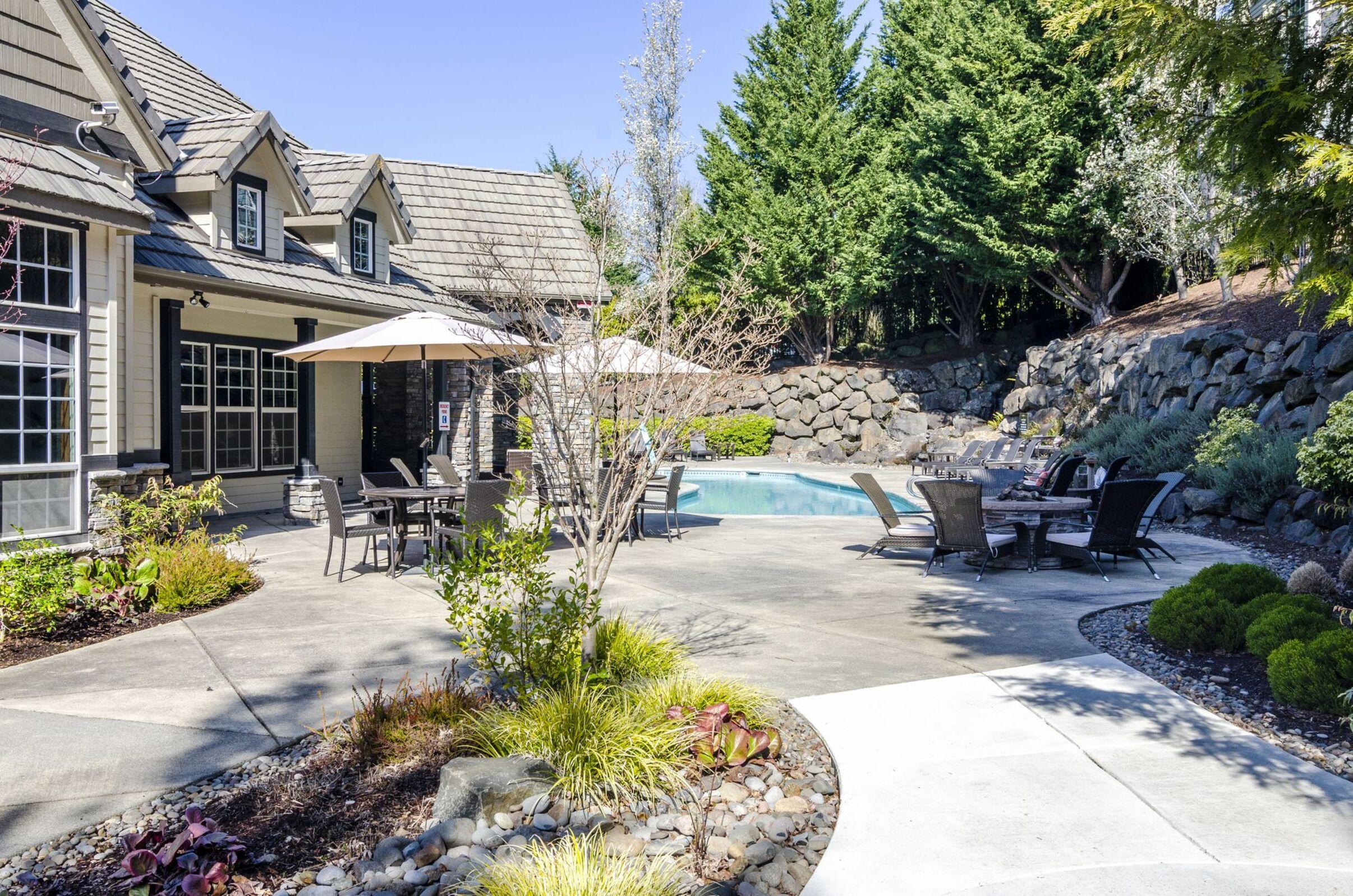 summerlinn-pool-deck-pool