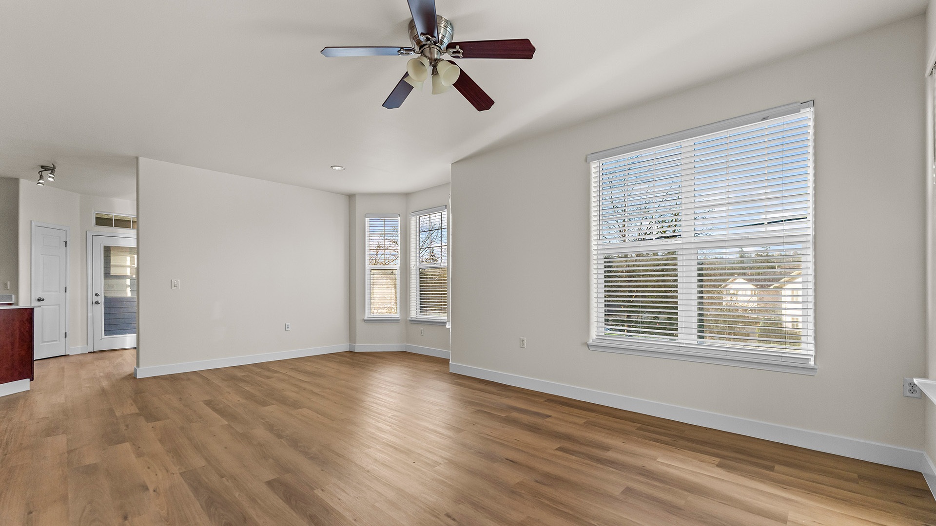 Summerlinn west linn unit 105 classic living room3