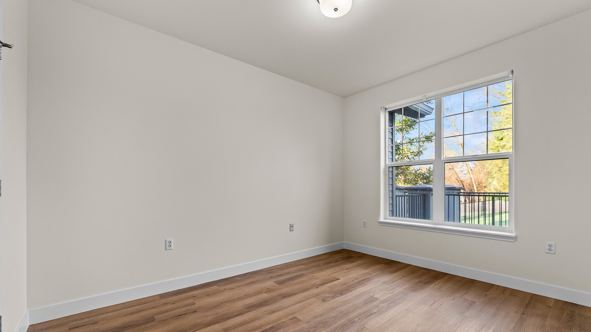Summerlinn west linn unit 105 elevated bedroom1