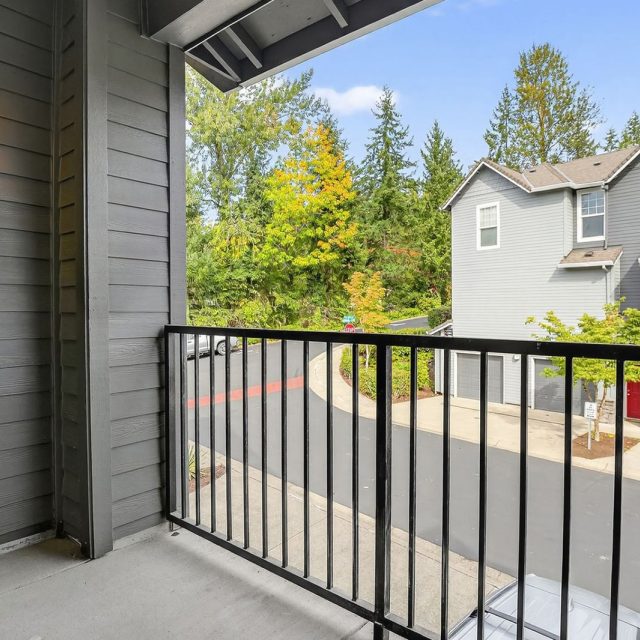 Summerlinn 1145 balcony2