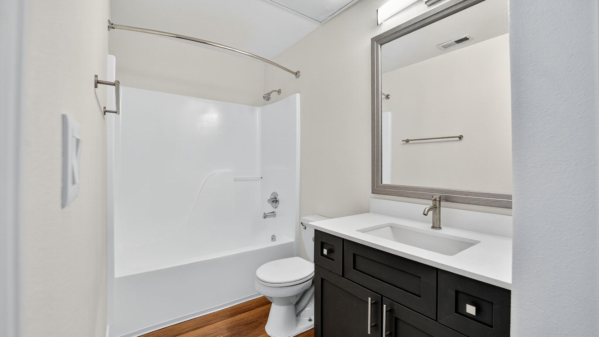 Summerlinn 1145 bathroom