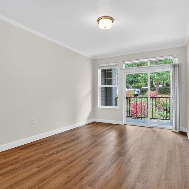 Summerlinn 1220 model living view2