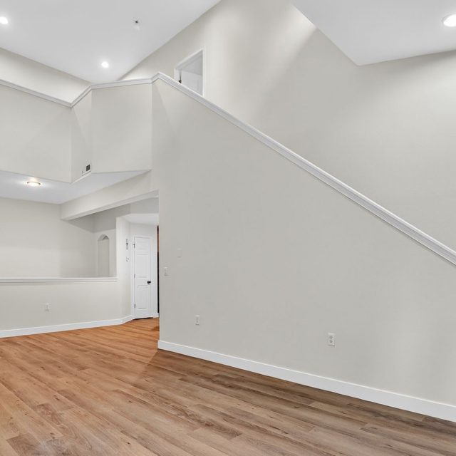 Summerlinn 1220 model living view3