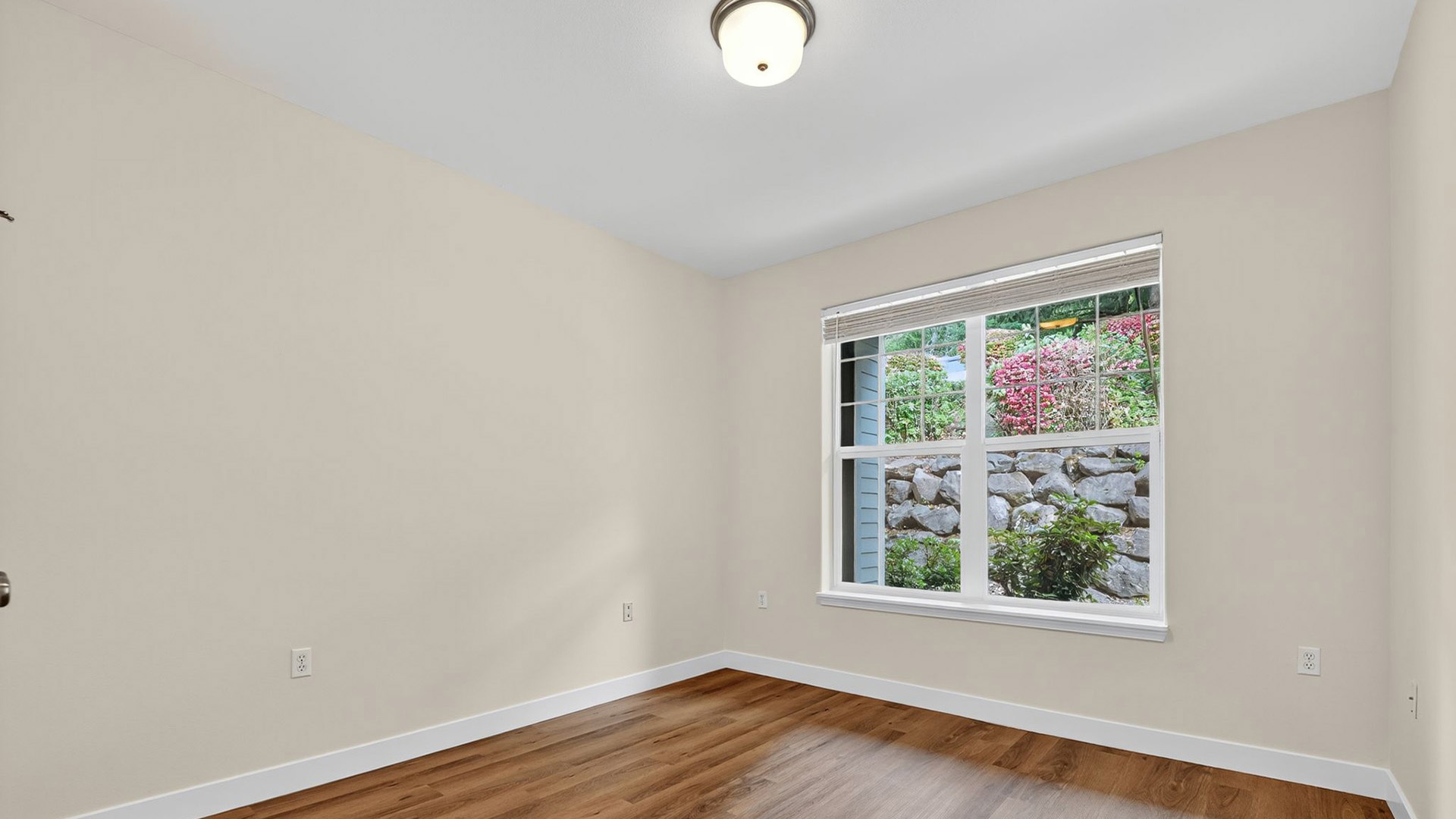 Summerlinn 1220 model bedroom1