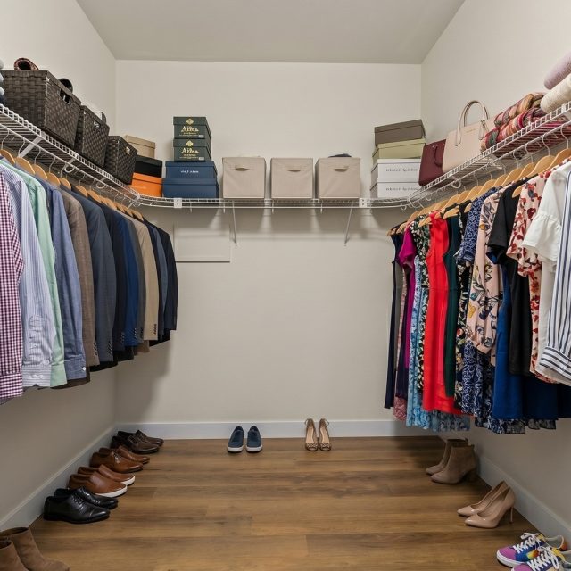 Summerlinn 1395 Furnished Closet