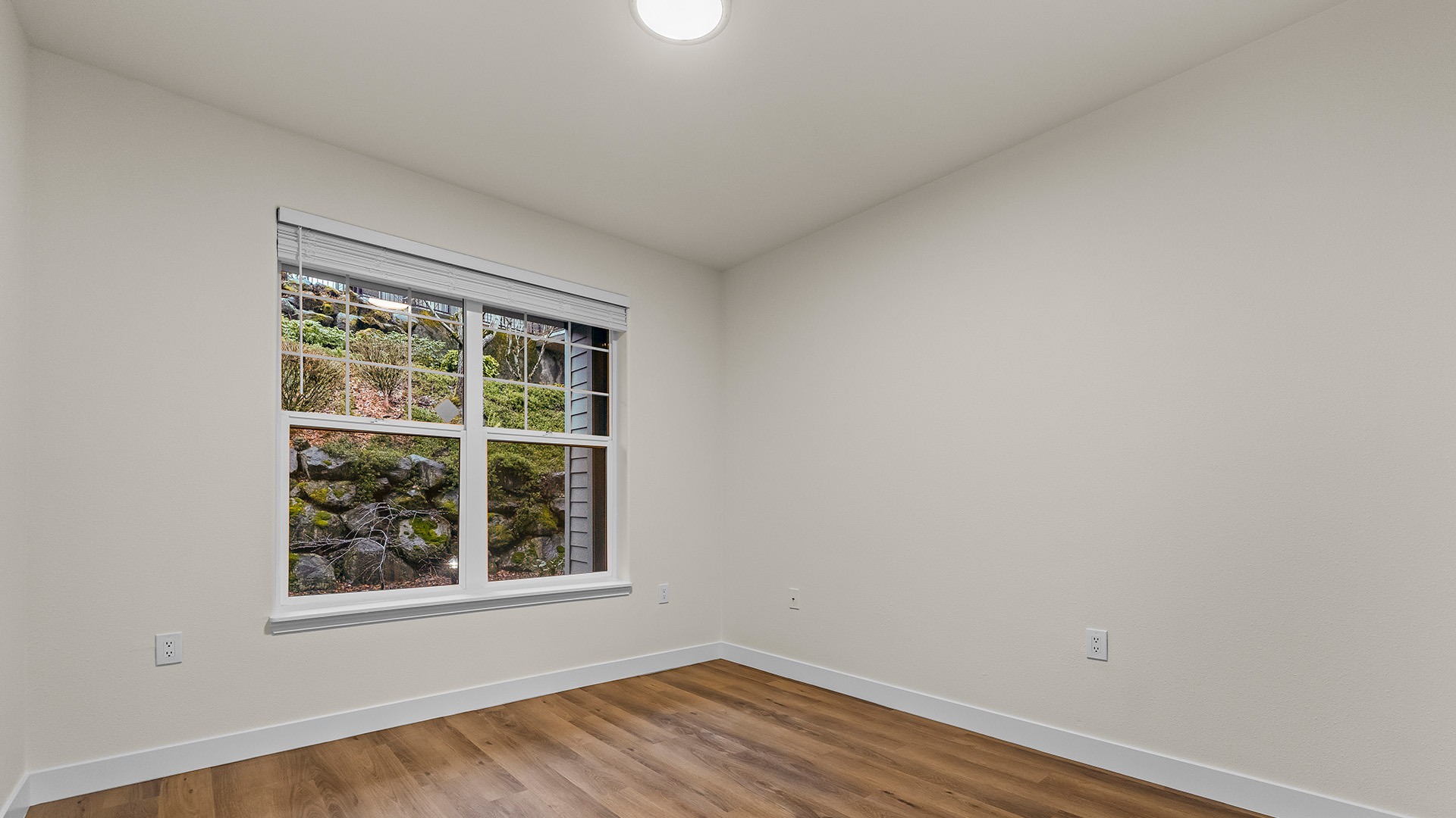 Summerlinn west linn unit 1410 modern bedroom1