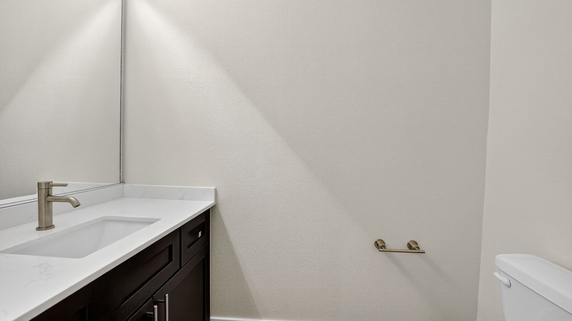 Summerlinn 1430 bathroom view2