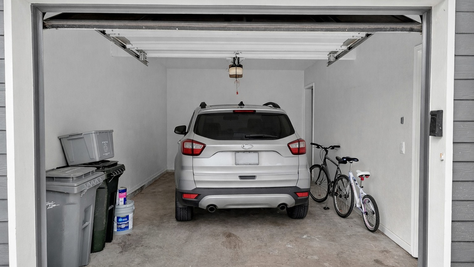 Summerlinn 1480 Furnished Garage