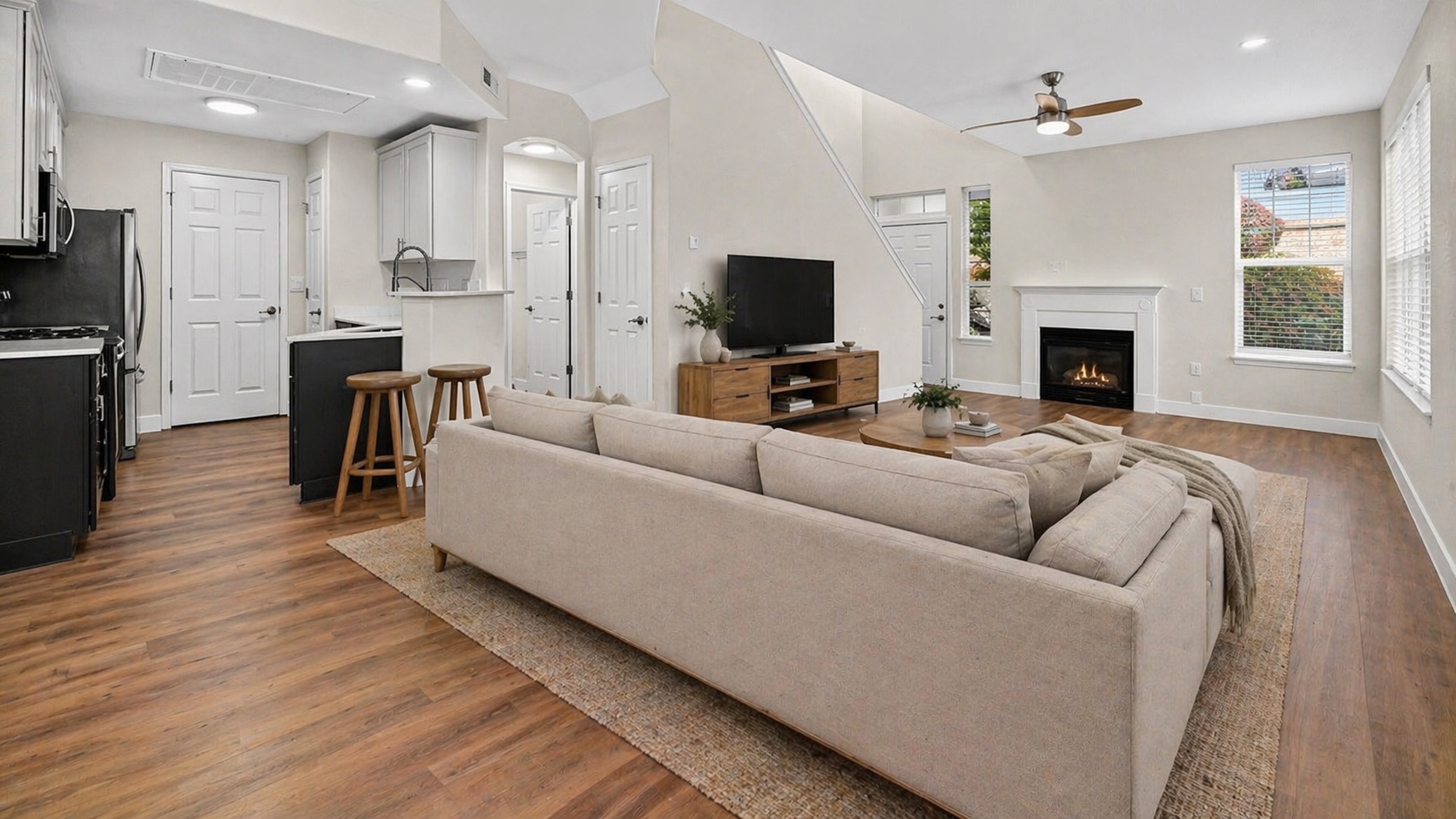 Summerlinn 1480 Furnished Living Room1