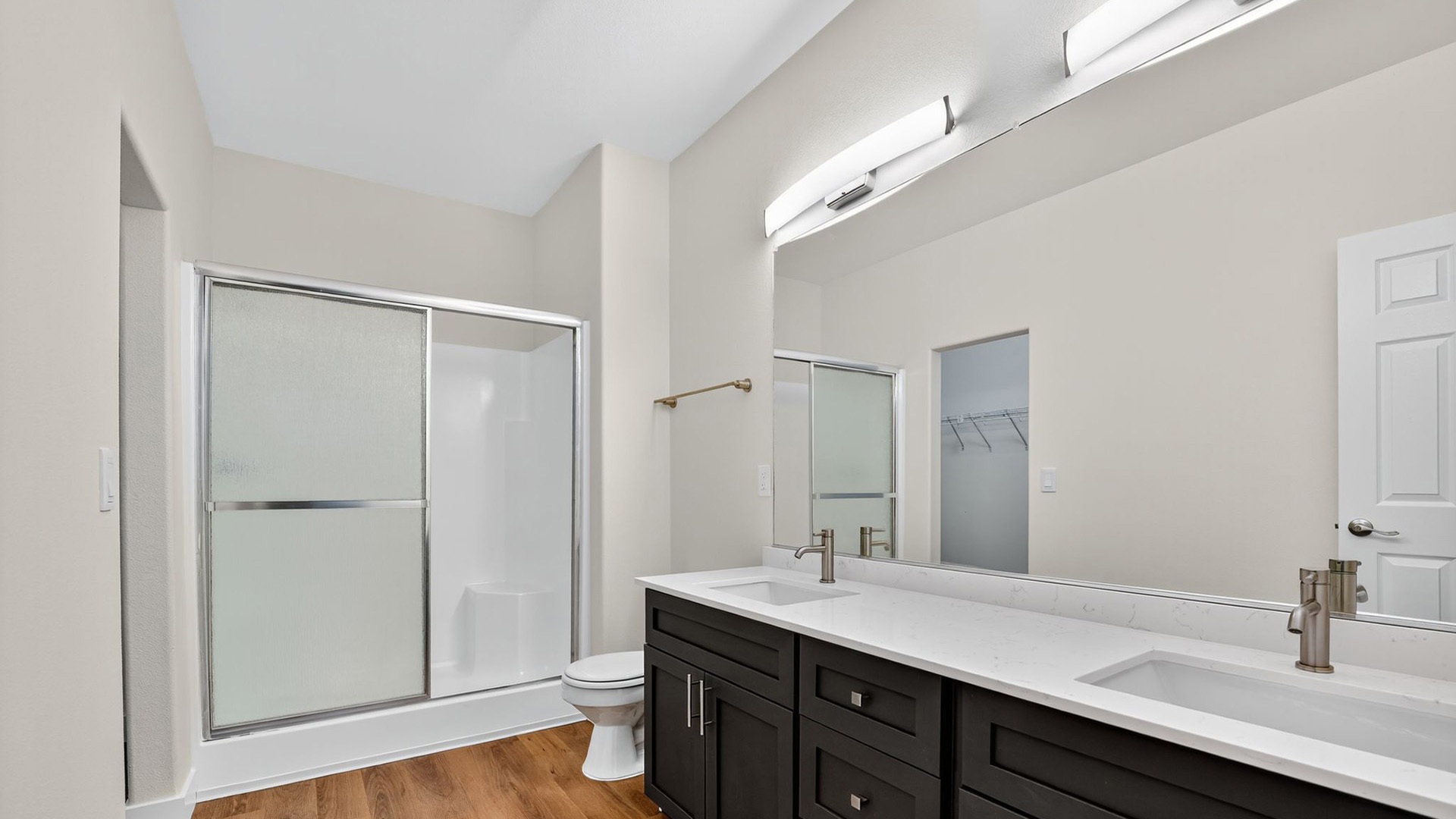 Summerlinn 1480 bathroom2