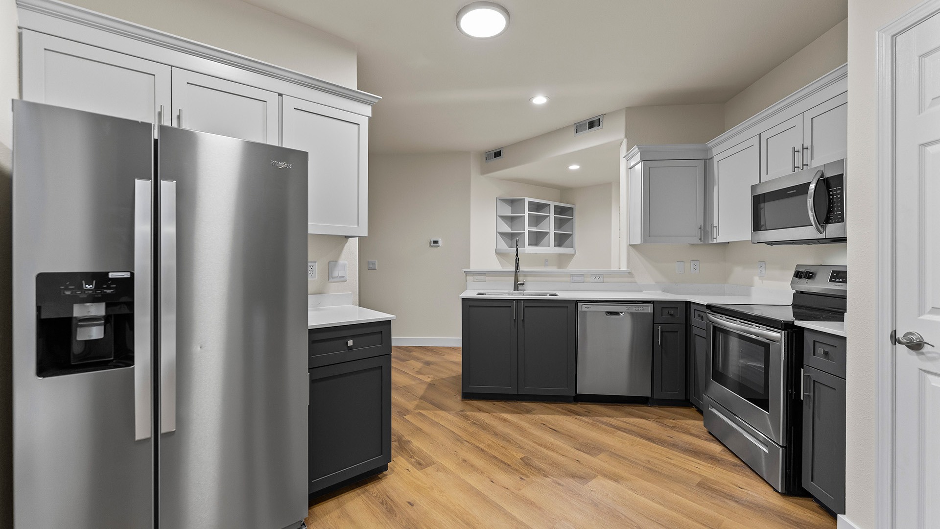 Summerlinn west linn unit 305 modern kitchen view2