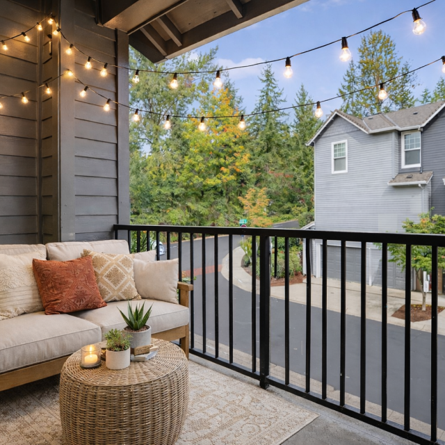 Summerlinn 1145 Furnished Balcony