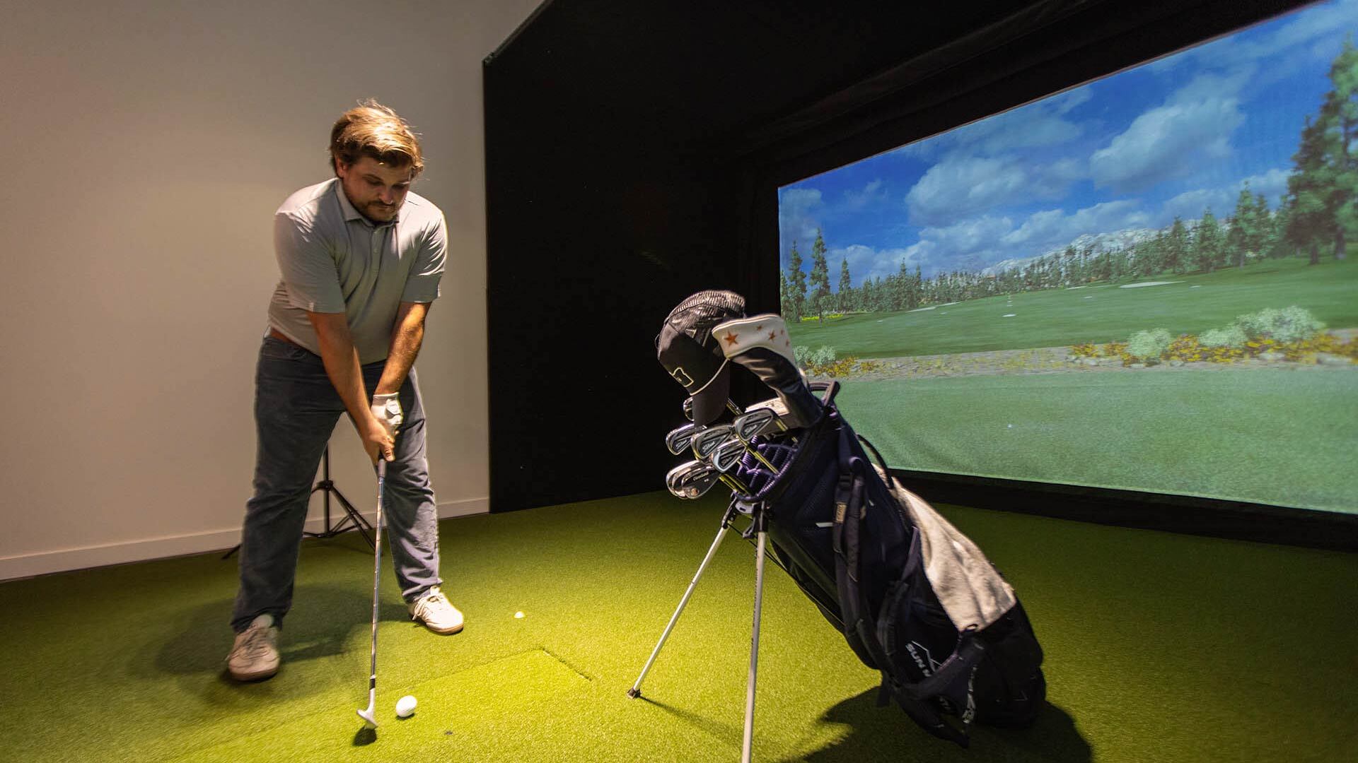Goss amenities golf simulator