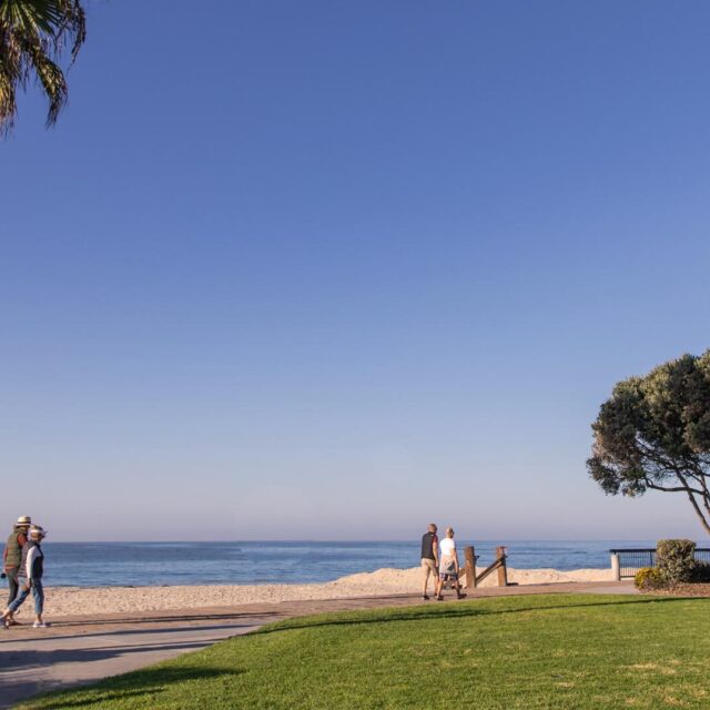Vilara neighborhood laguna beach walking path