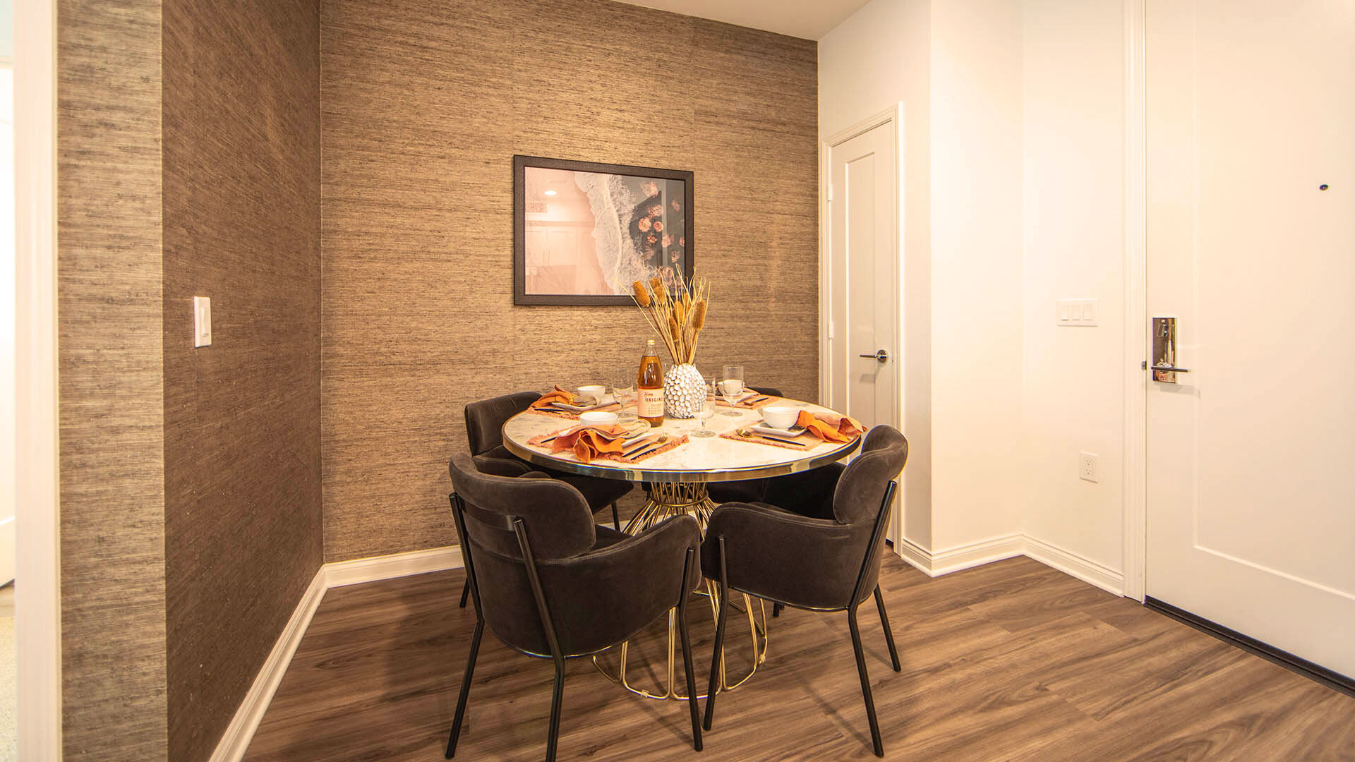 Vilara Refuge dining table model