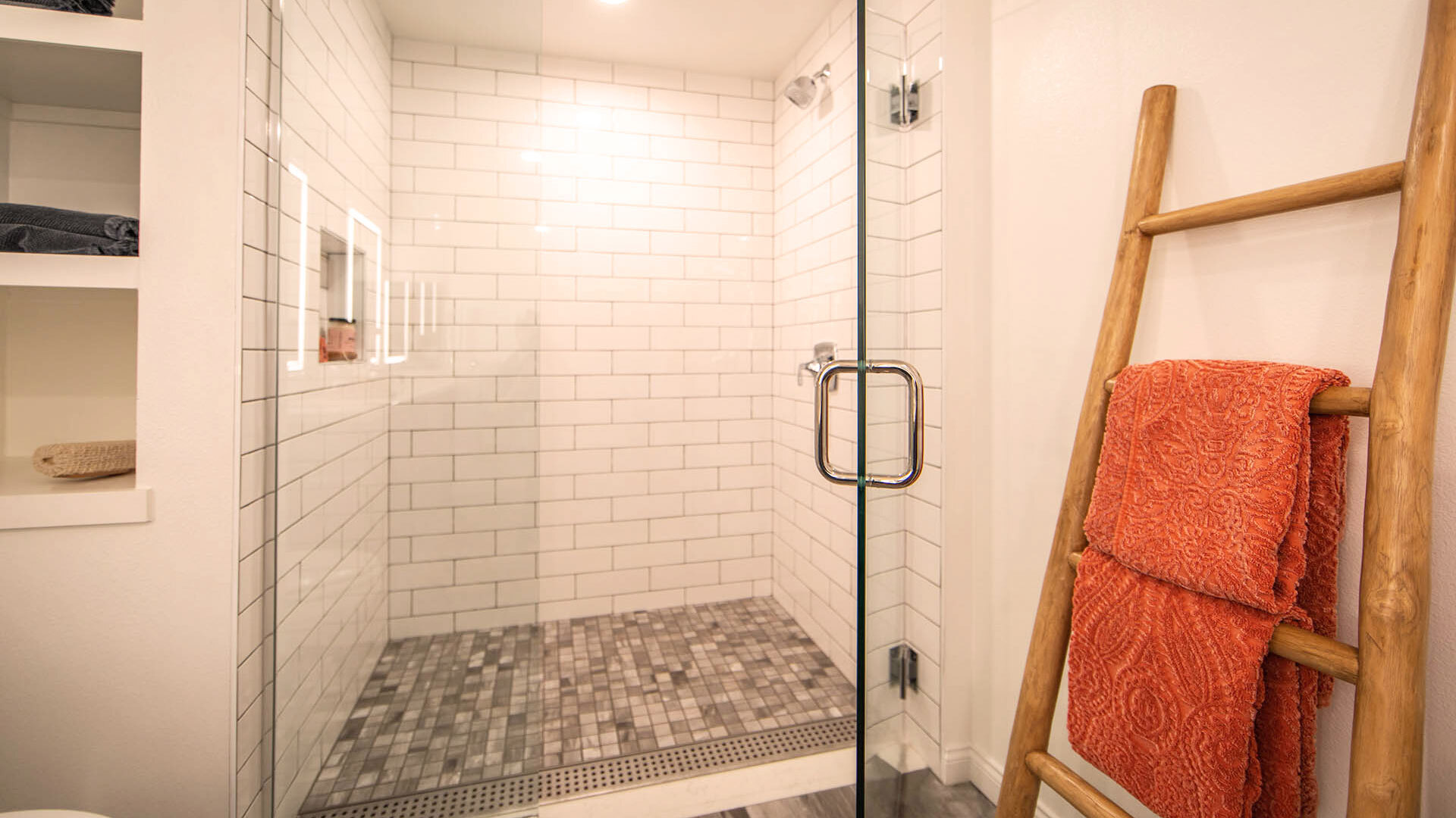 Vilara Refuge walk in shower model
